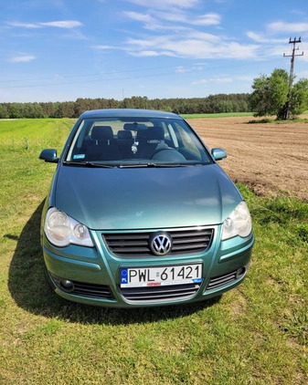 Volkswagen Polo cena 9100 przebieg: 175200, rok produkcji 2006 z Kozienice małe 211